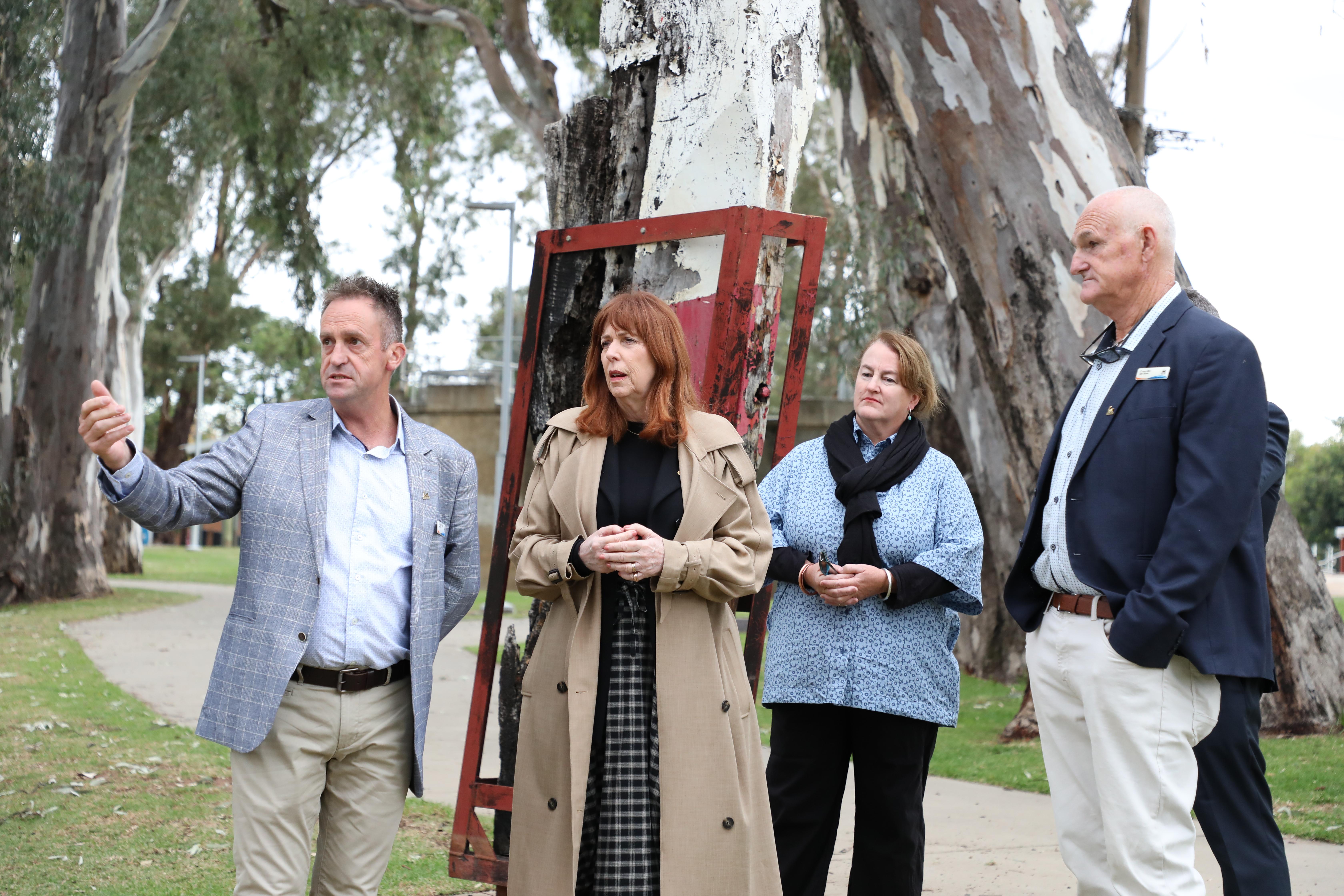 The Governor on a walking tour of Swan Hill
